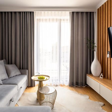 Apartament New York - Nowy Apartament Z Klimatyzacja W Centrum Miasta - Podziemny Parking W Cenie Nowy Targ Dış mekan fotoğraf